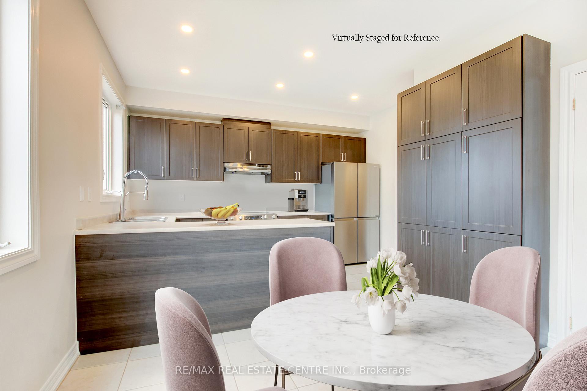 Photo 12 of 7 Rabbit Run Way, Brampton, Heart Lake East — HOMEH