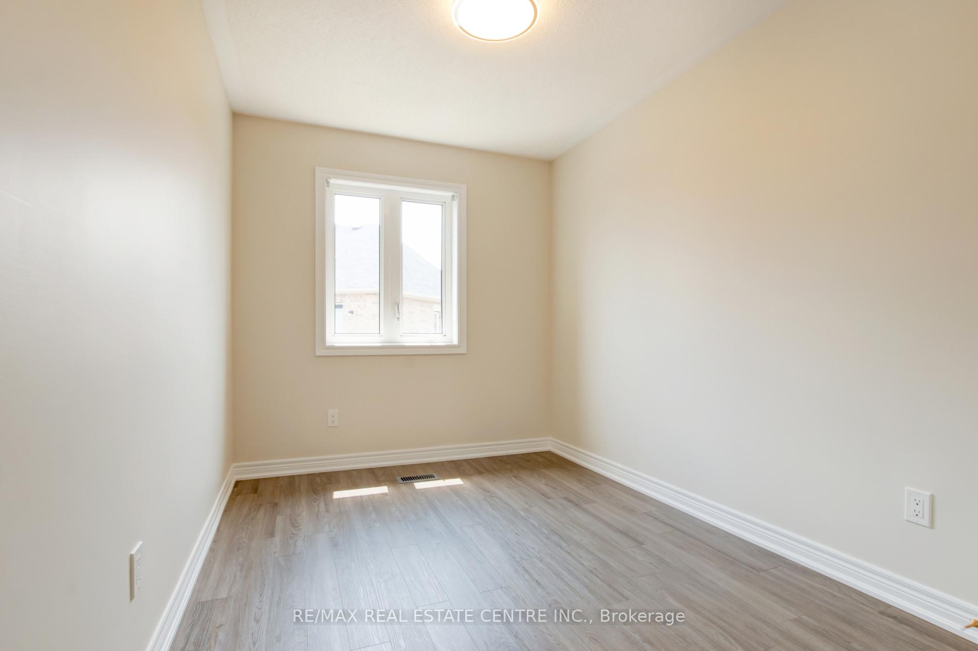 Photo 21 of 7 Rabbit Run Way, Brampton, Heart Lake East — HOMEH