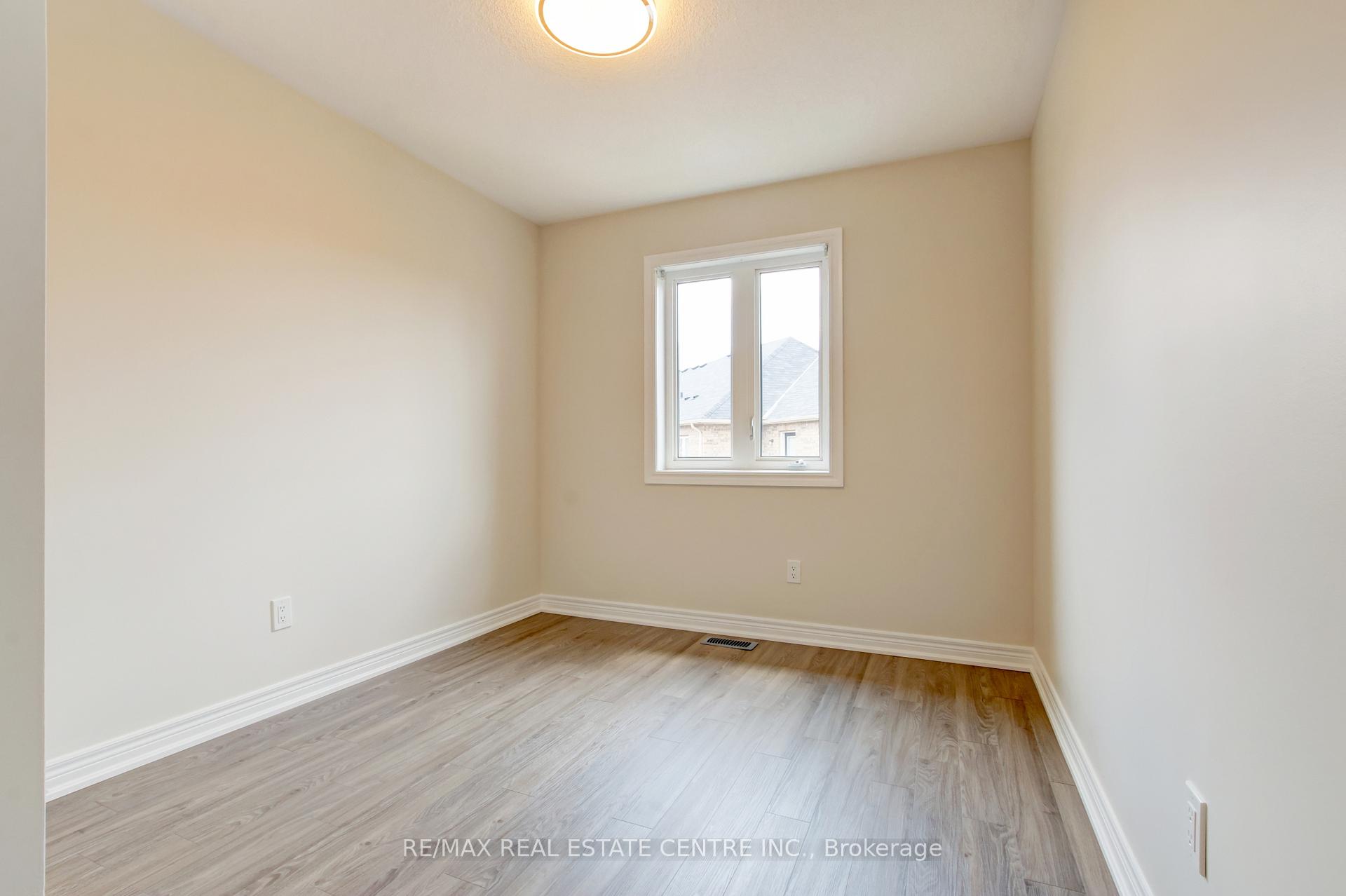 Photo 44 of 7 Rabbit Run Way, Brampton, Heart Lake East — HOMEH