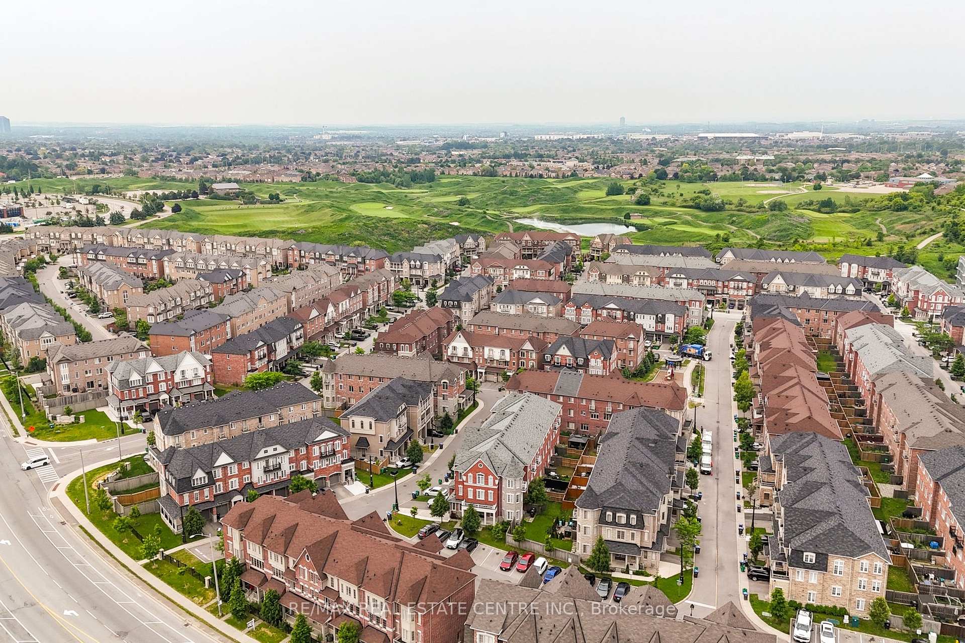 Photo 25 of 7 Rabbit Run Way, Brampton, Heart Lake East — HOMEH