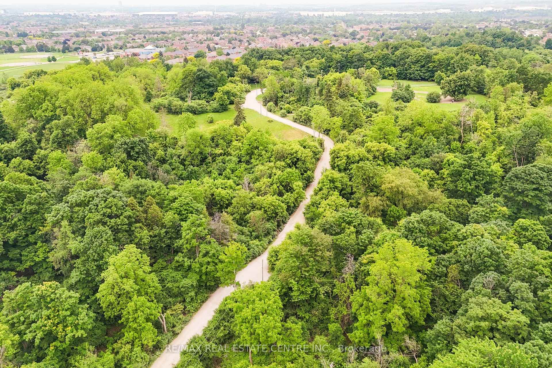 Photo 45 of 7 Rabbit Run Way, Brampton, Heart Lake East — HOMEH
