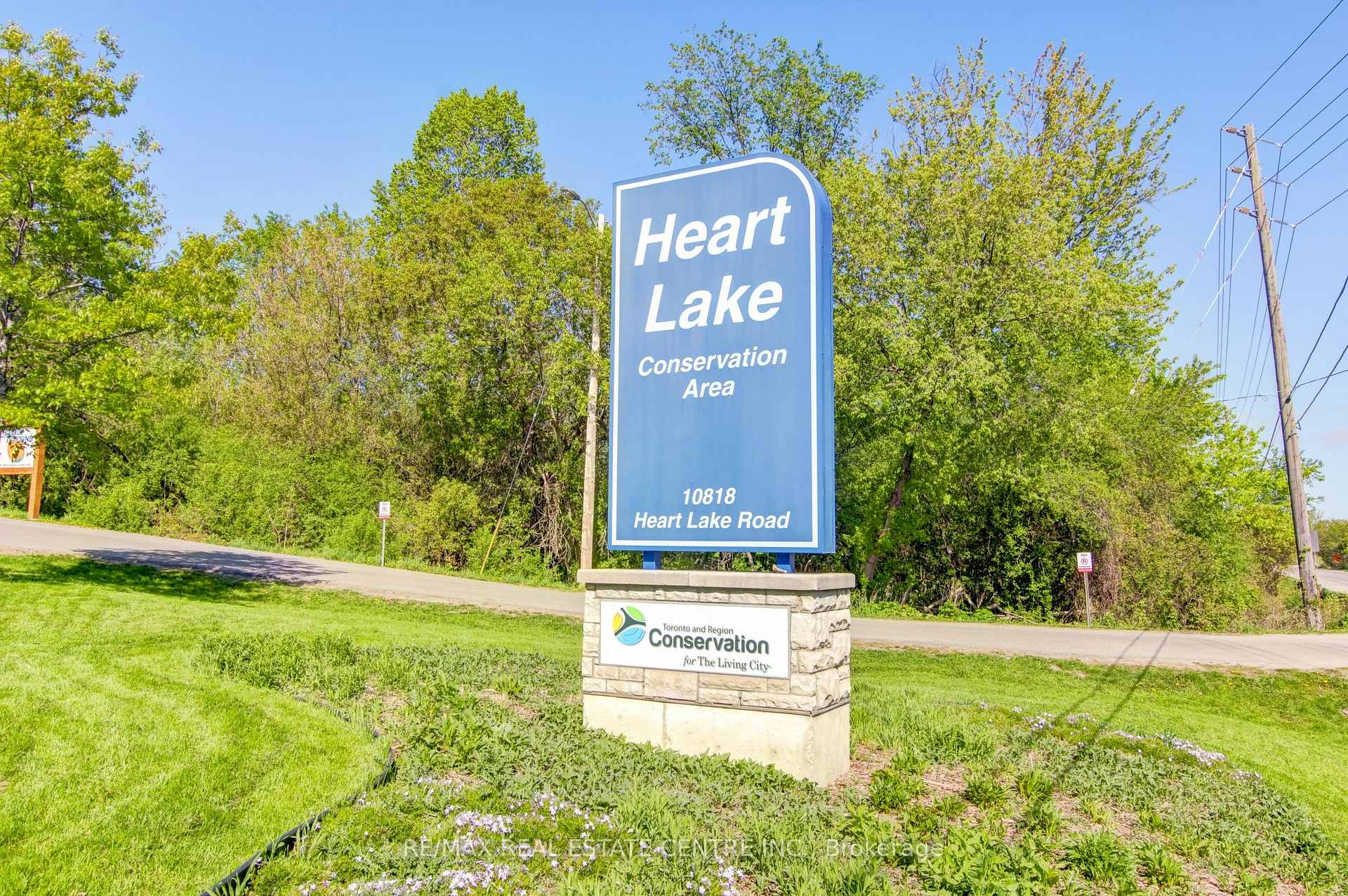 Photo 37 of 7 Rabbit Run Way, Brampton, Heart Lake East — HOMEH