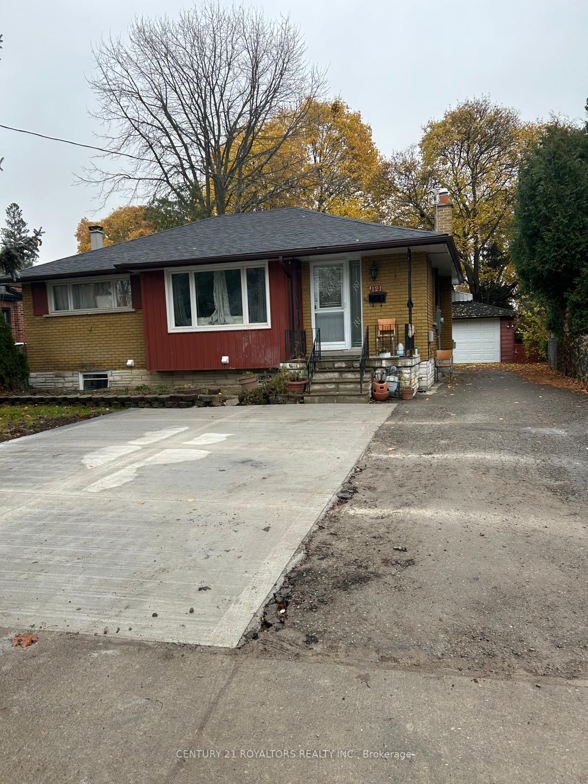 Photo 1 of 121 Denison Avenue, Brampton, Brampton West — HOMEH