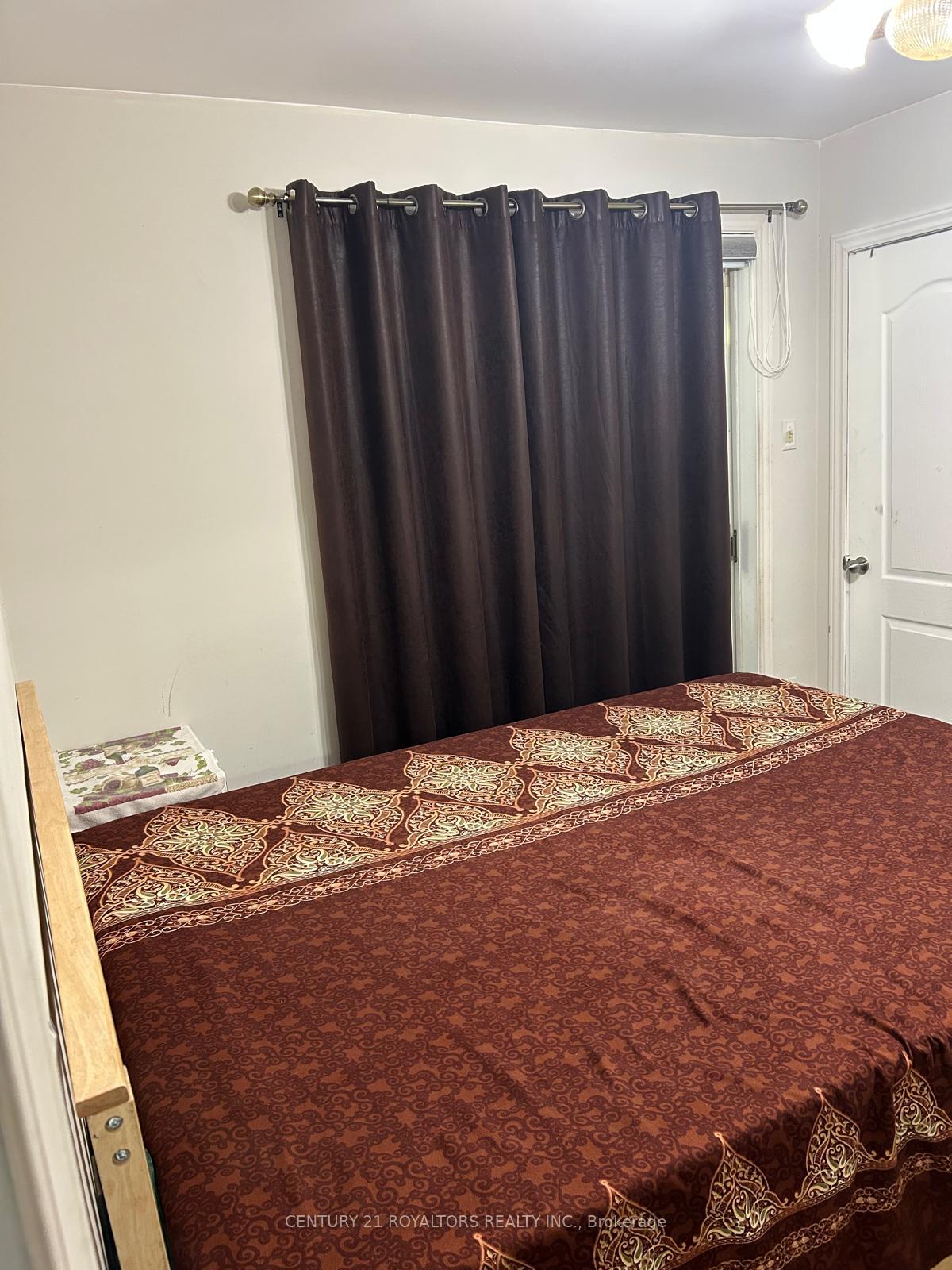 Photo 9 of 121 Denison Avenue, Brampton, Brampton West — HOMEH