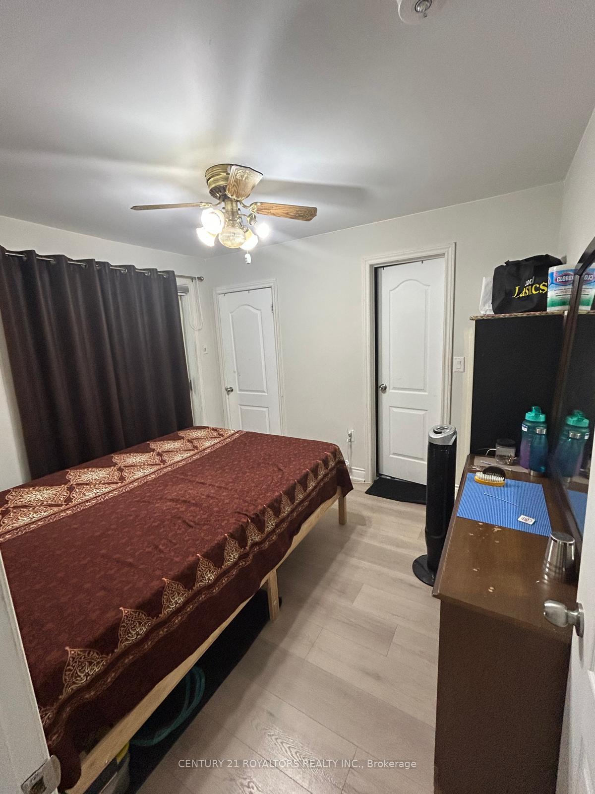 Photo 11 of 121 Denison Avenue, Brampton, Brampton West — HOMEH