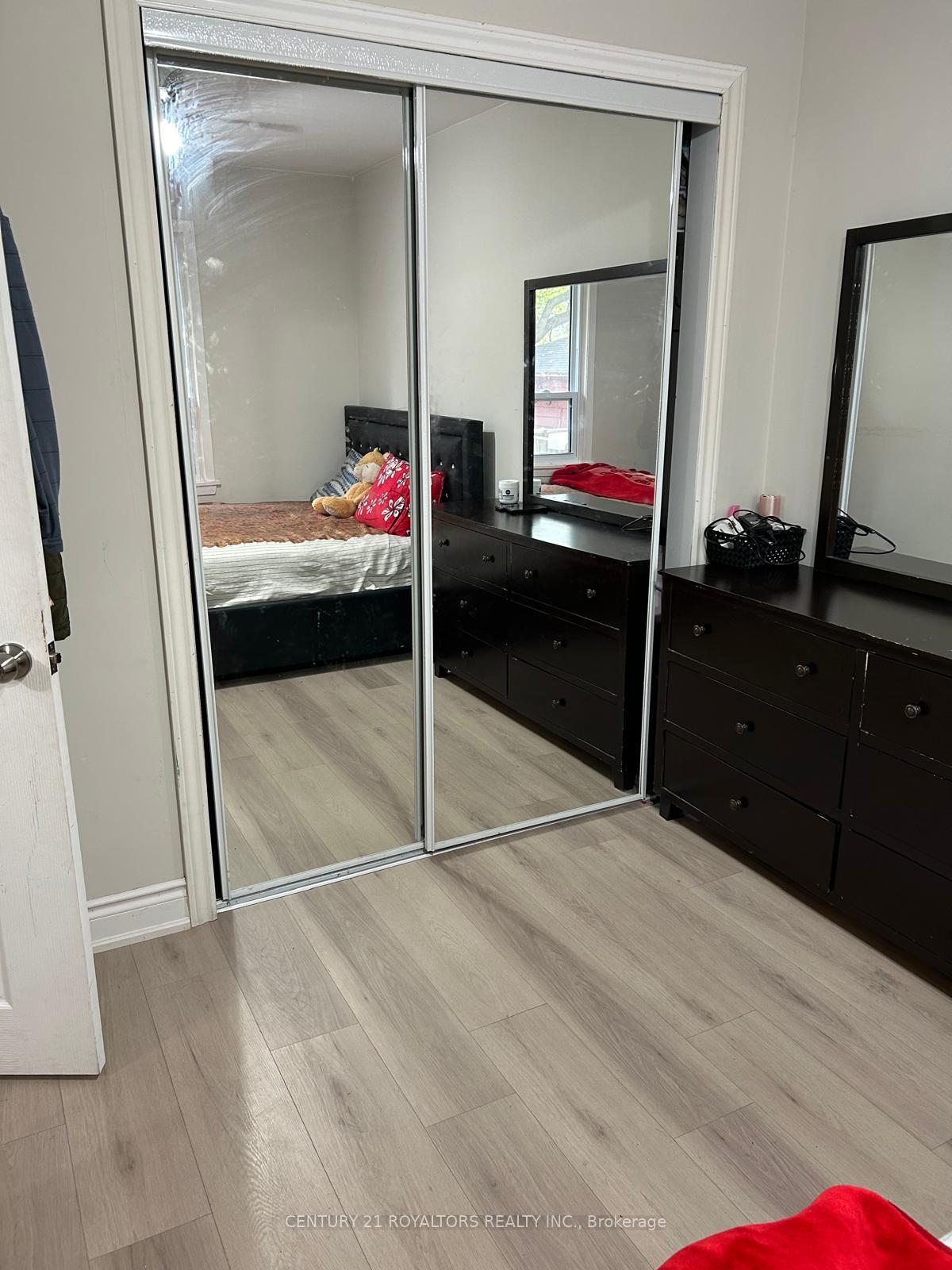 Photo 16 of 121 Denison Avenue, Brampton, Brampton West — HOMEH
