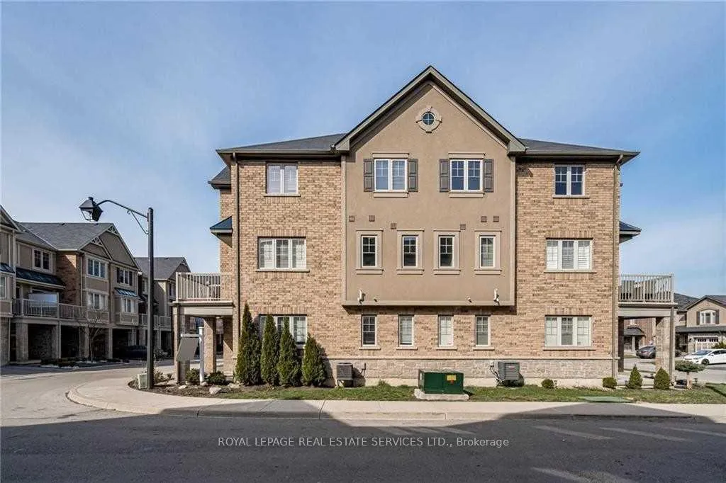 Photo 3 of Unit 47, 201 Westbank Trail, Hamilton, Stoney Creek Mountain — HOMEH