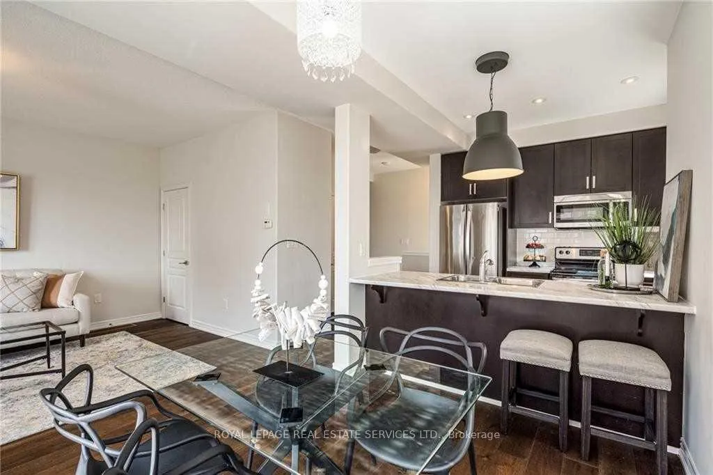 Photo 12 of Unit 47, 201 Westbank Trail, Hamilton, Stoney Creek Mountain — HOMEH