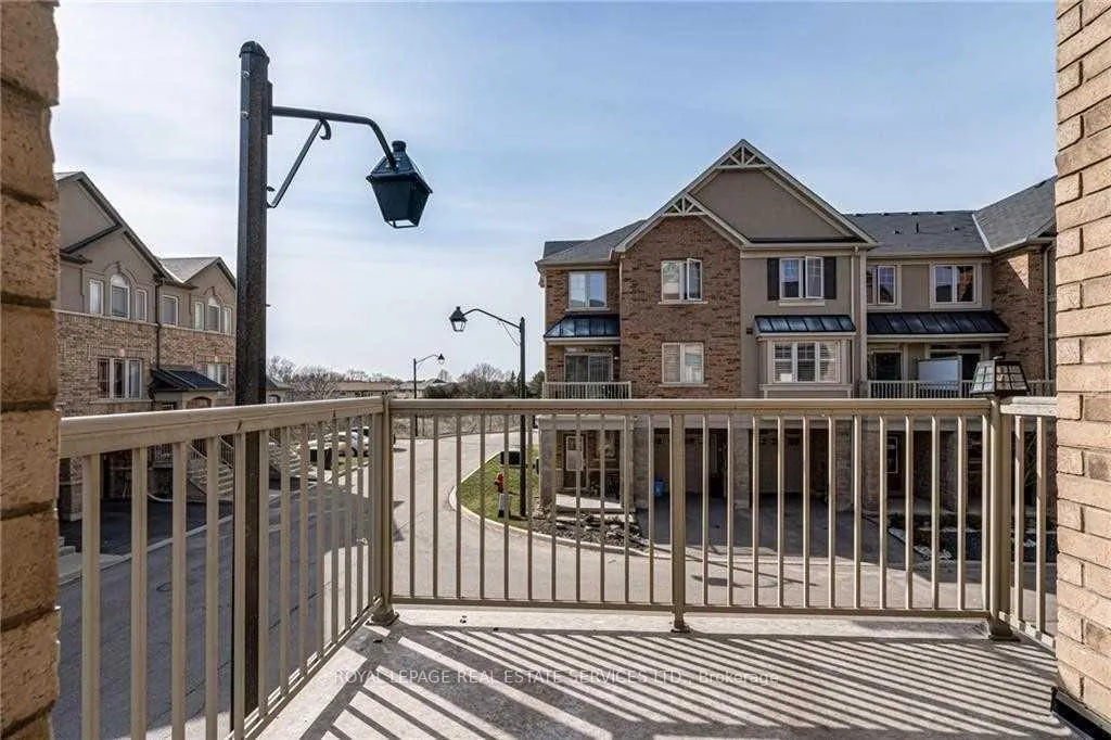 Photo 14 of Unit 47, 201 Westbank Trail, Hamilton, Stoney Creek Mountain — HOMEH