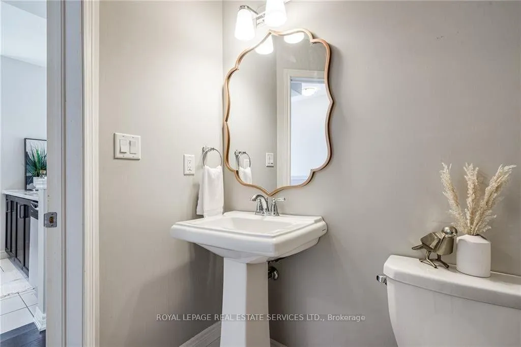 Photo 18 of Unit 47, 201 Westbank Trail, Hamilton, Stoney Creek Mountain — HOMEH