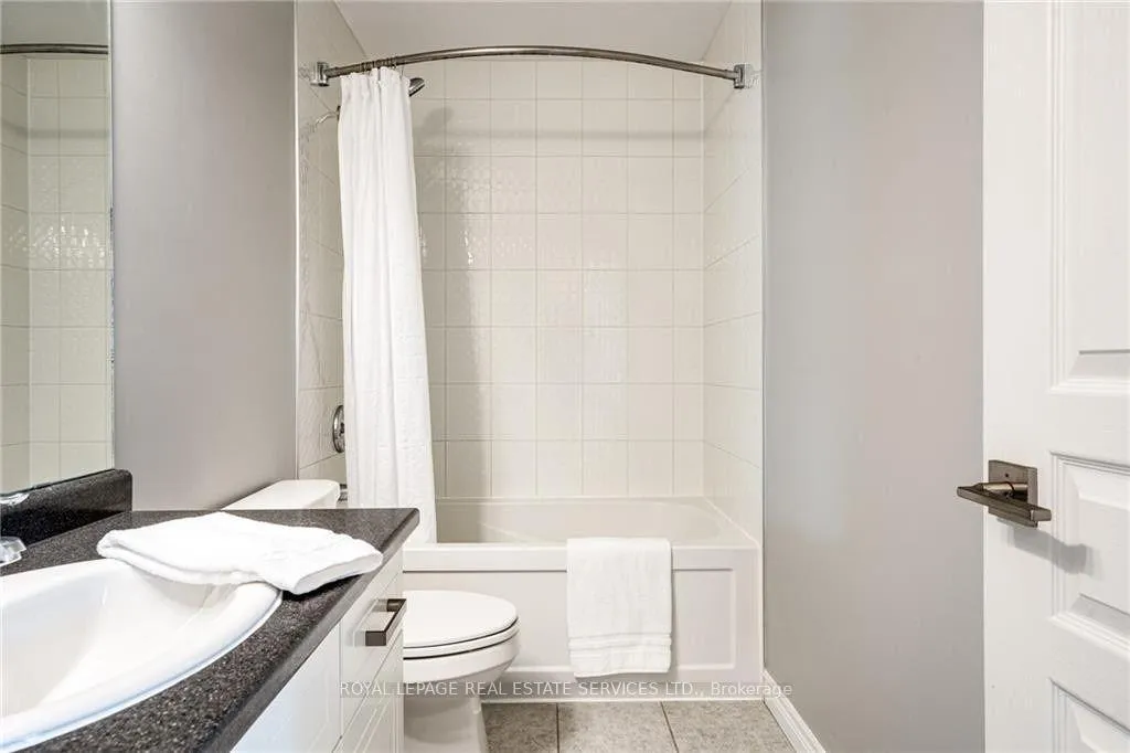 Photo 25 of Unit 47, 201 Westbank Trail, Hamilton, Stoney Creek Mountain — HOMEH