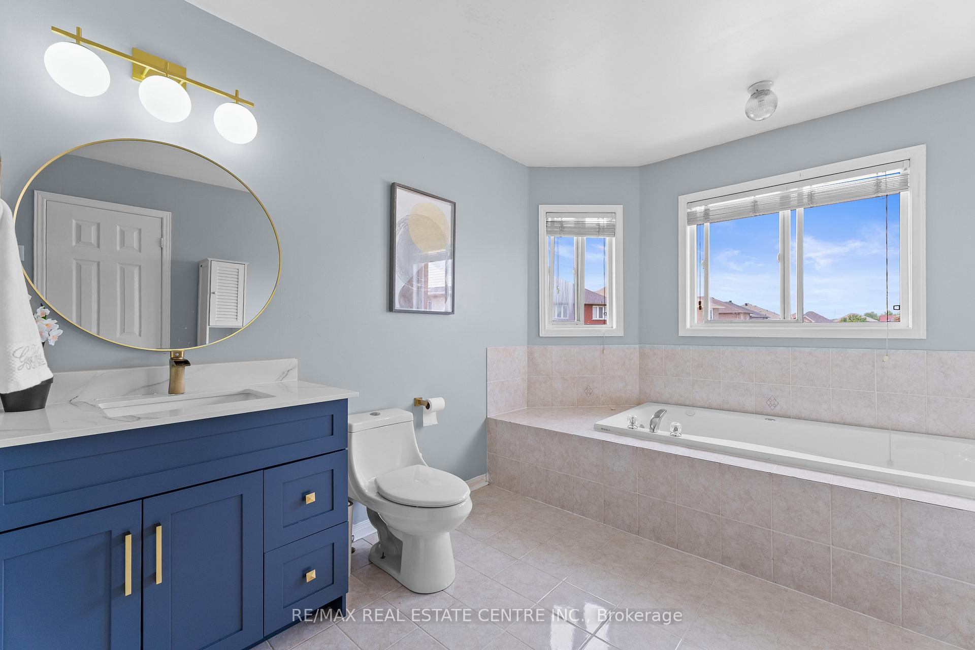 Photo 14 of 42 Zia Dodda Crescent, Brampton, Bram East — HOMEH