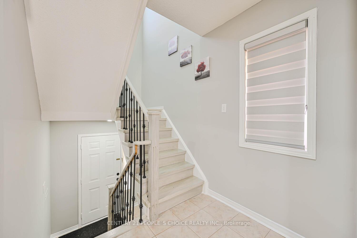 Photo 2 of 4 Domenico Crescent, Brampton, Bram East — HOMEH