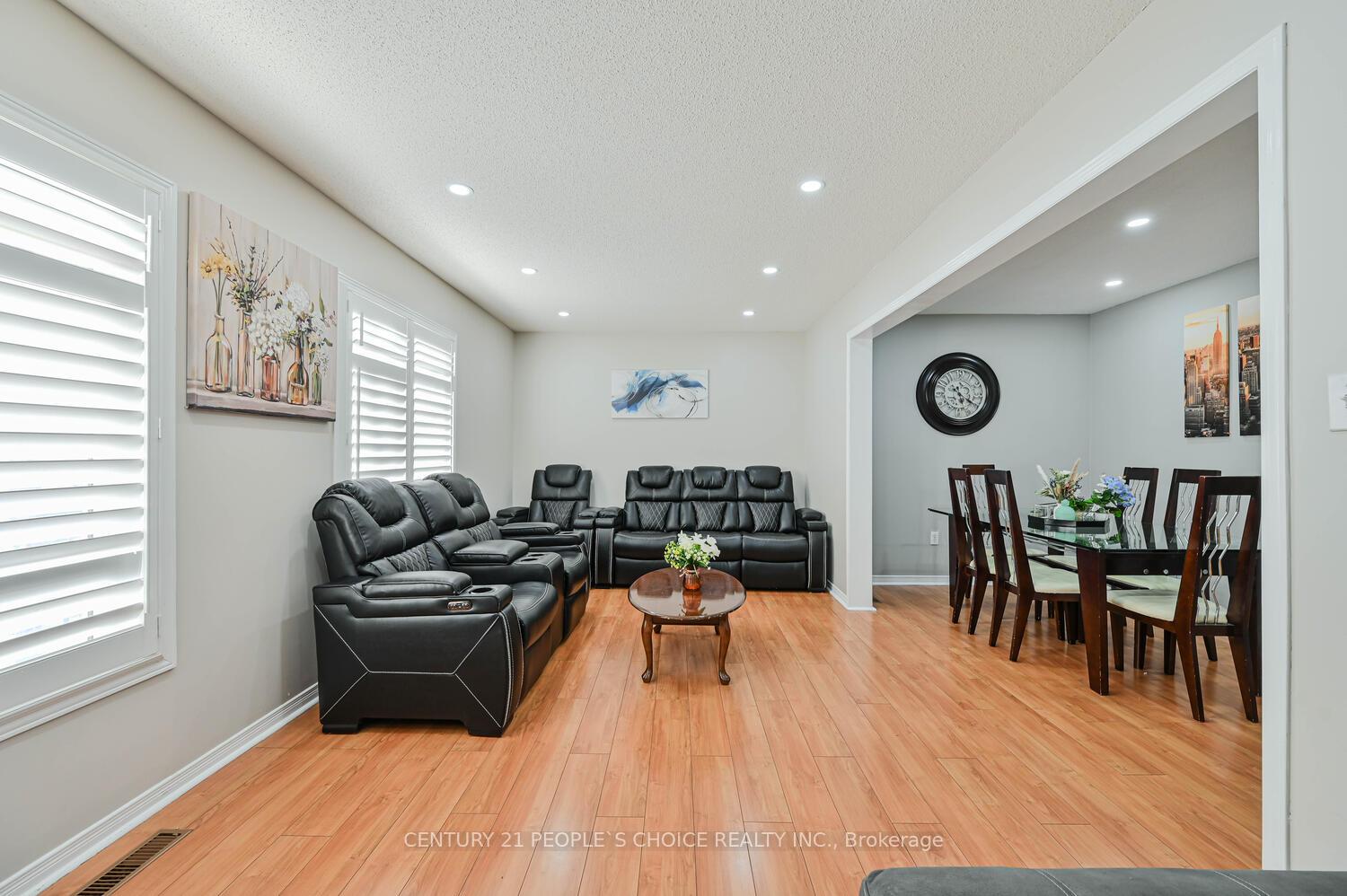 Photo 34 of 4 Domenico Crescent, Brampton, Bram East — HOMEH