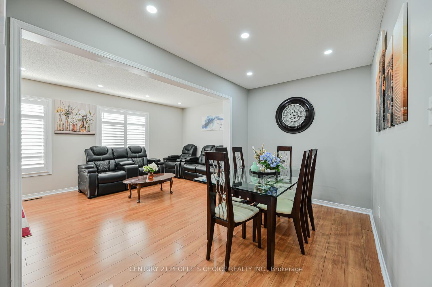 Photo 9 of 4 Domenico Crescent, Brampton, Bram East — HOMEH