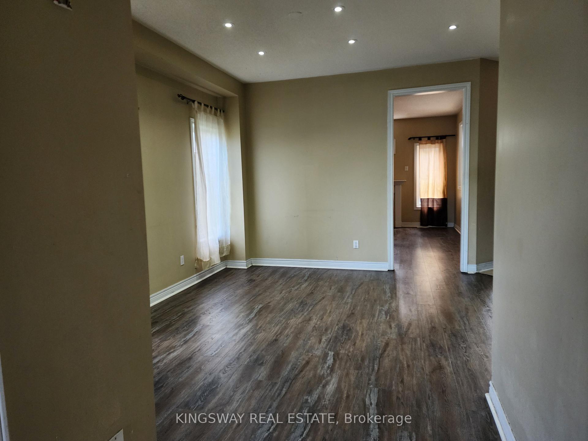 Photo 2 of Unit Upper, 65 Pefferlaw Circle, Brampton, Bram West — HOMEH