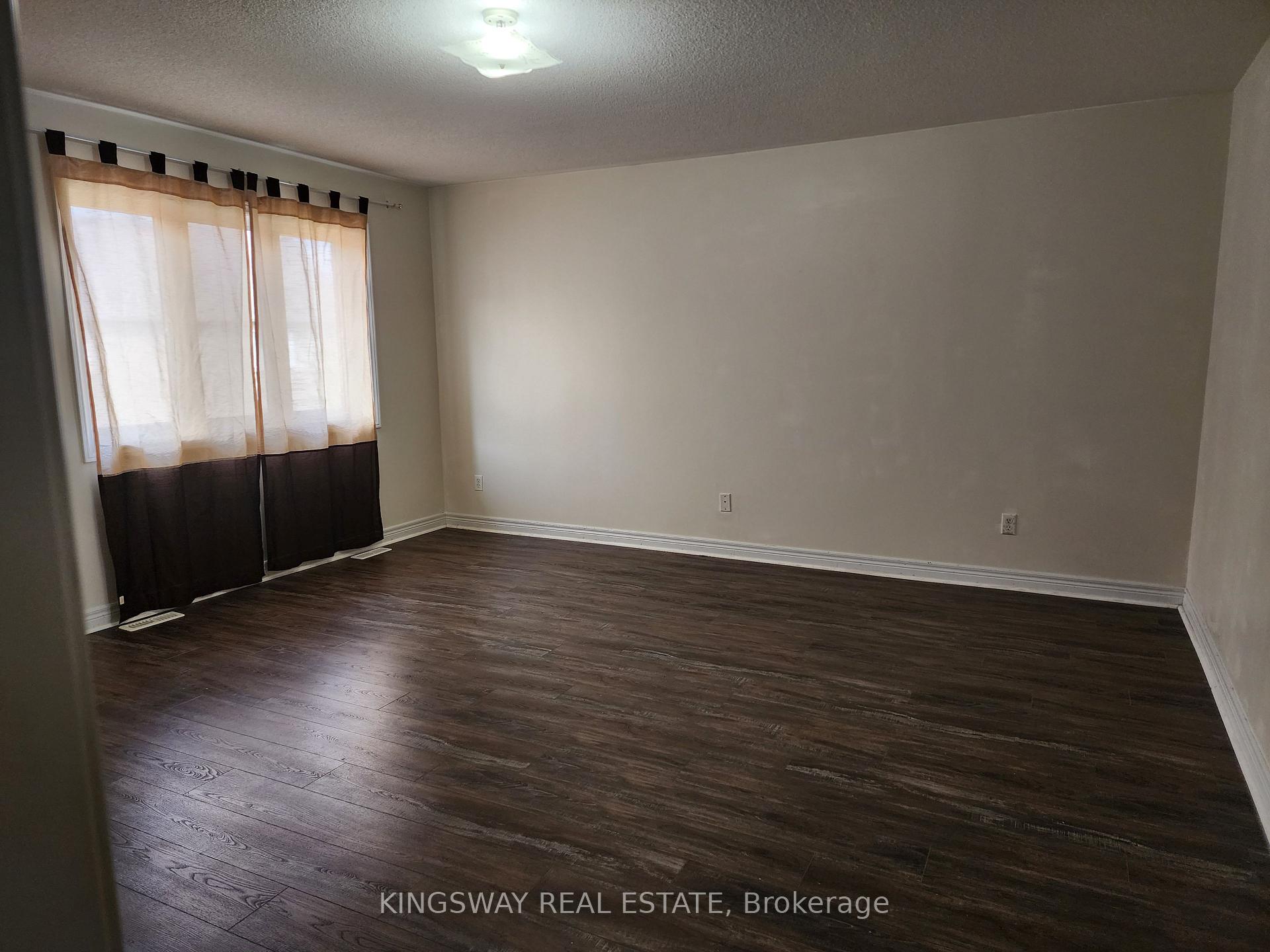 Photo 4 of Unit Upper, 65 Pefferlaw Circle, Brampton, Bram West — HOMEH