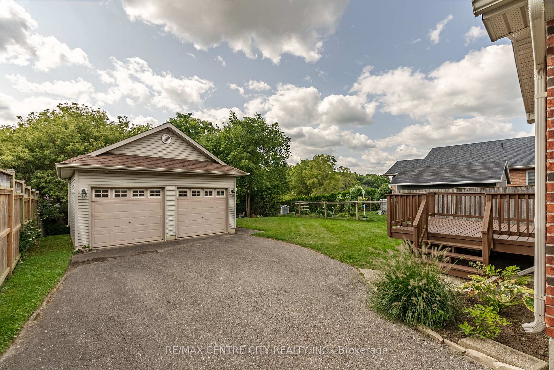 Photo 26 of 8 Cottonwood Boulevard, Aylmer — HOMEH