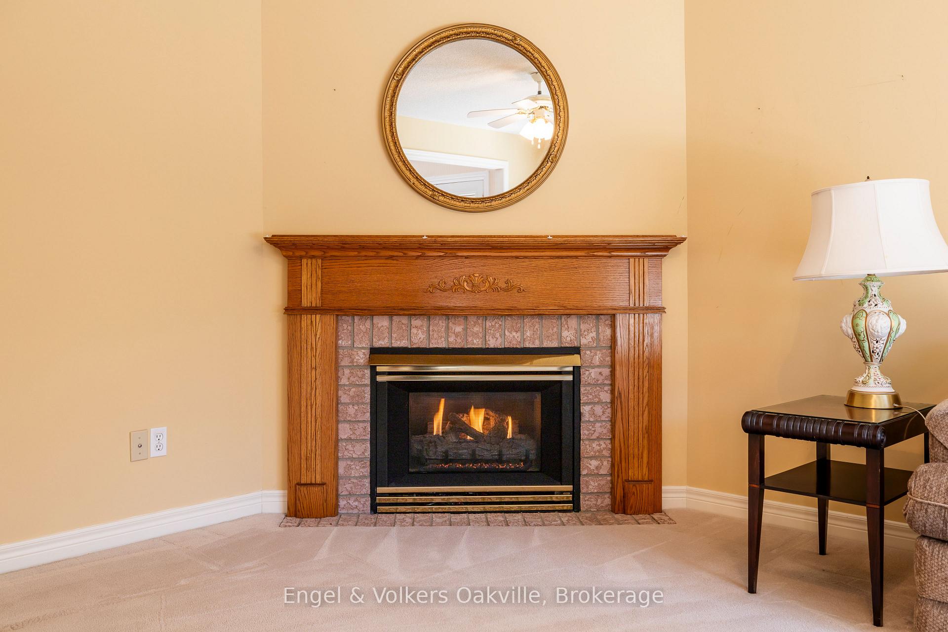 Photo 20 of 950 Wintergreen Place, Burlington, Bayview — HOMEH