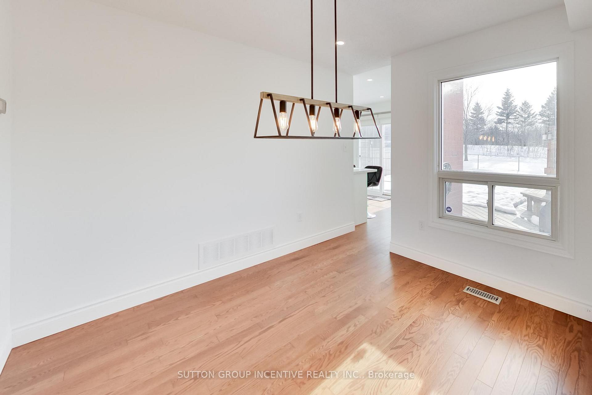 Photo 12 of 88 Golden Meadow Road, Barrie, Bayshore — HOMEH