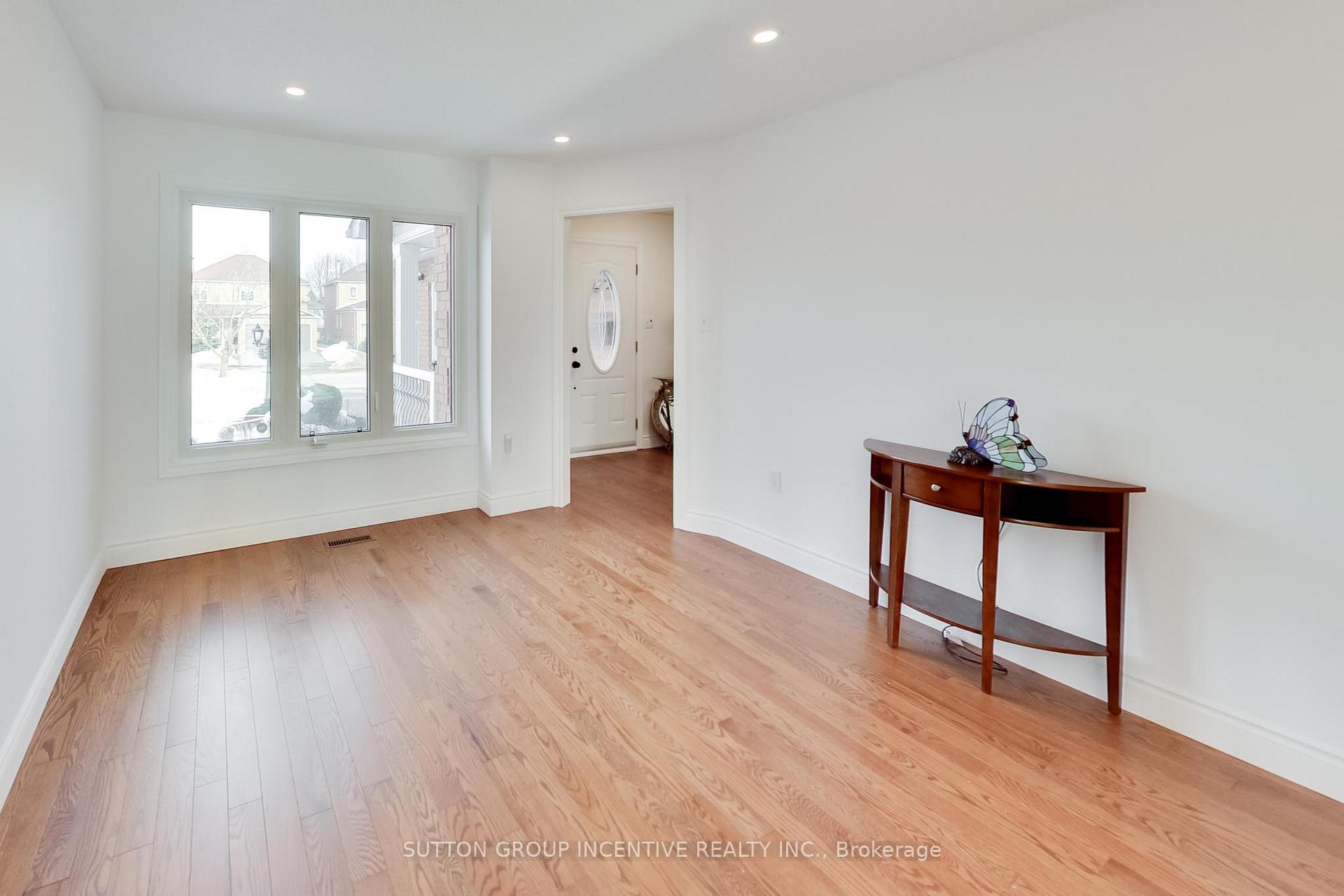 Photo 14 of 88 Golden Meadow Road, Barrie, Bayshore — HOMEH