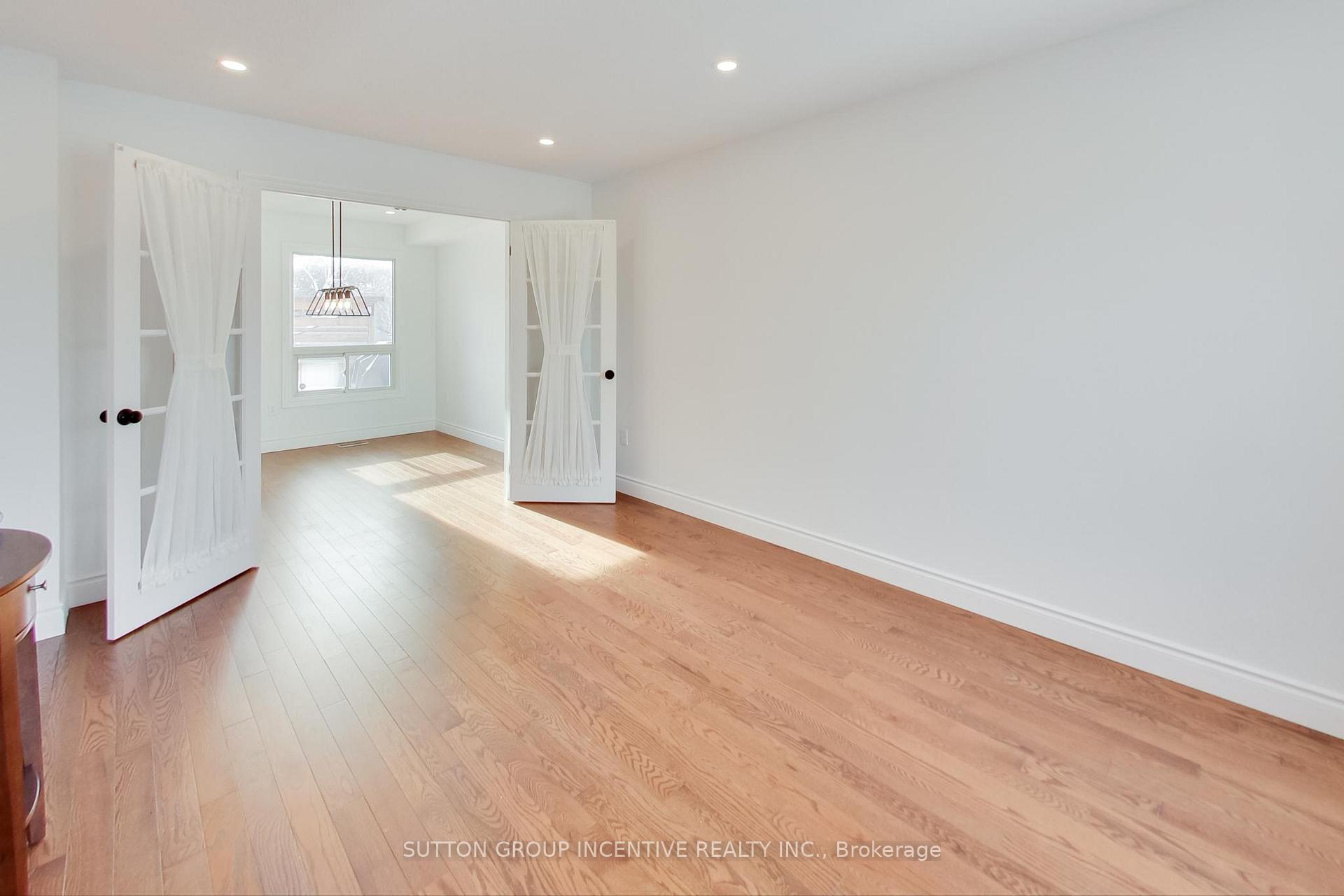 Photo 15 of 88 Golden Meadow Road, Barrie, Bayshore — HOMEH