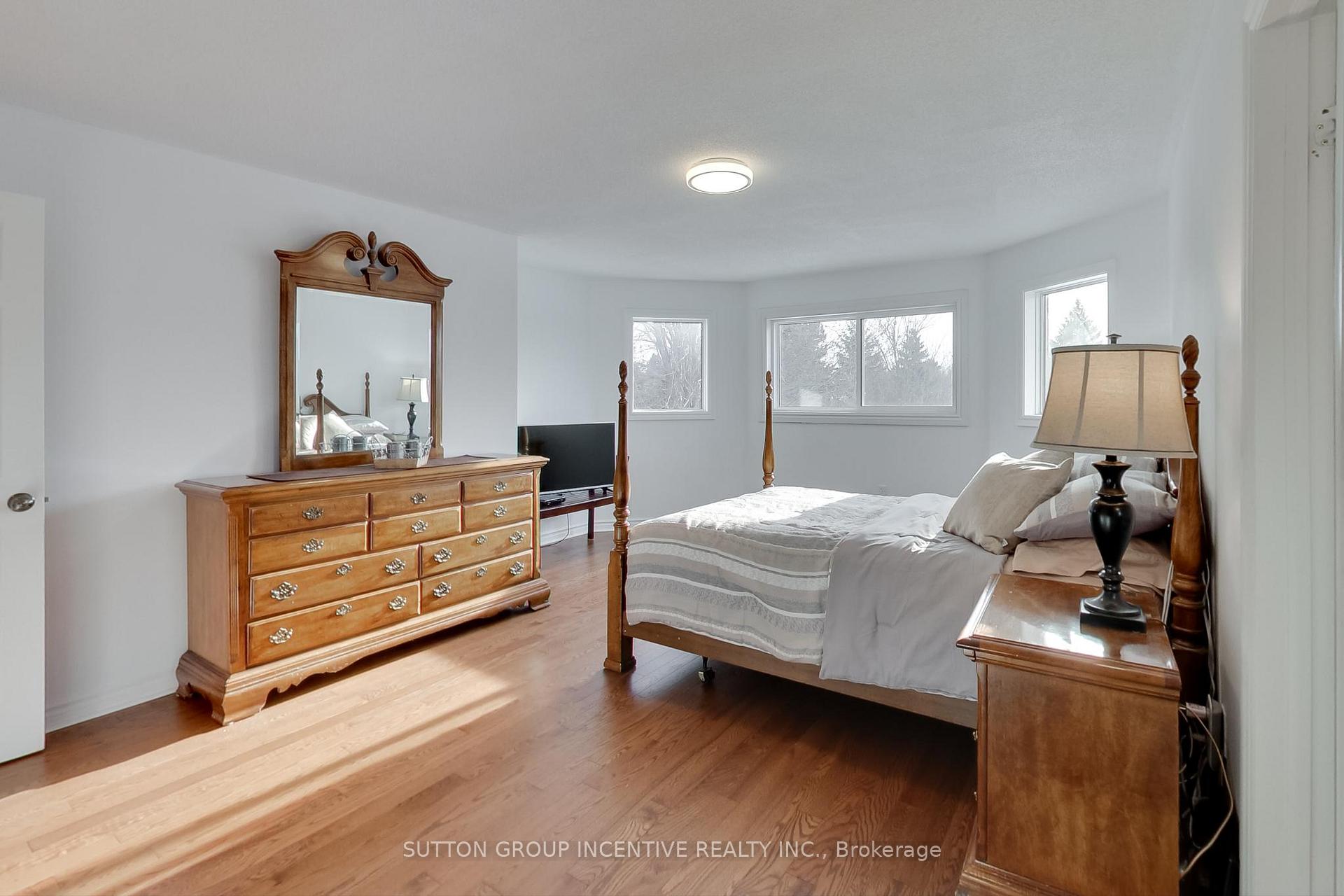 Photo 19 of 88 Golden Meadow Road, Barrie, Bayshore — HOMEH