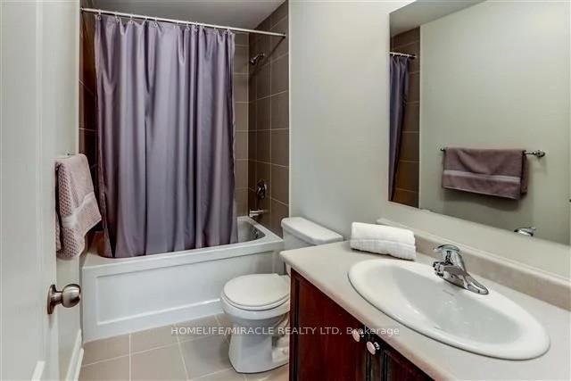 Photo 15 of 10 Andretti Crescent, Brampton, Credit Valley — HOMEH