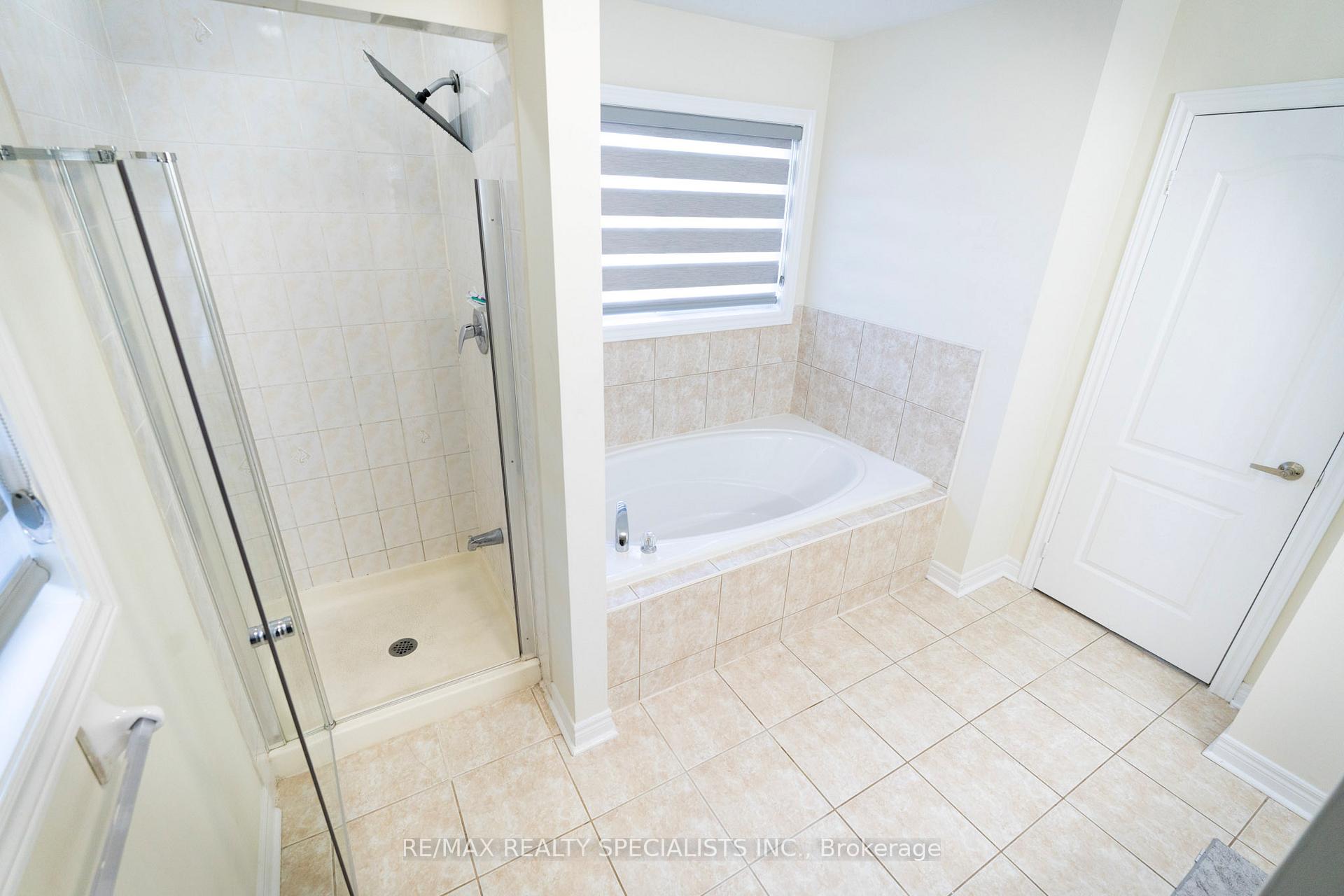 Photo 13 of 11 Foxmere Road, Brampton, Fletcher's Meadow — HOMEH
