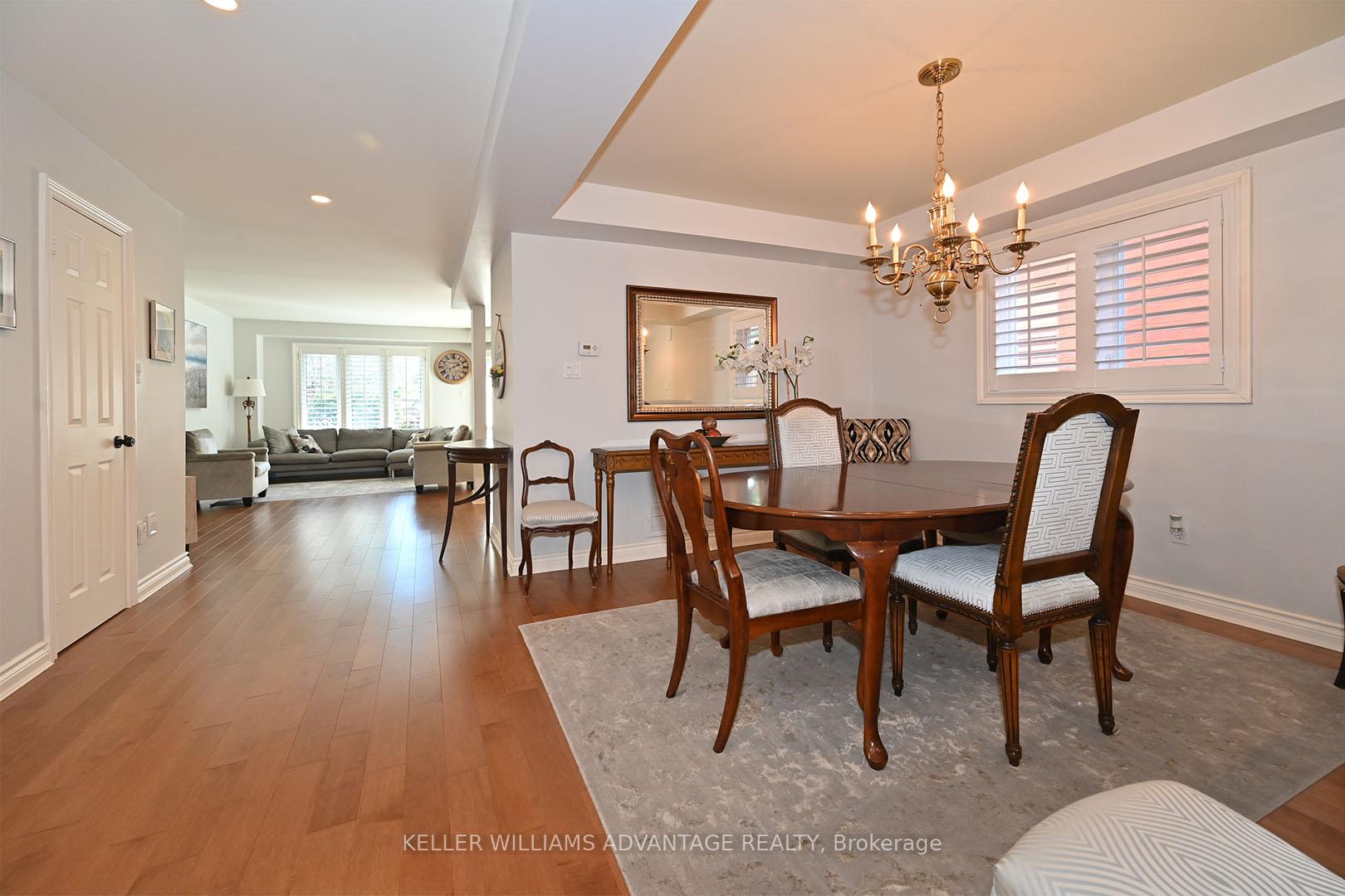 Photo 2 of 362 Pinnacle Trail, Aurora, Bayview Wellington — HOMEH