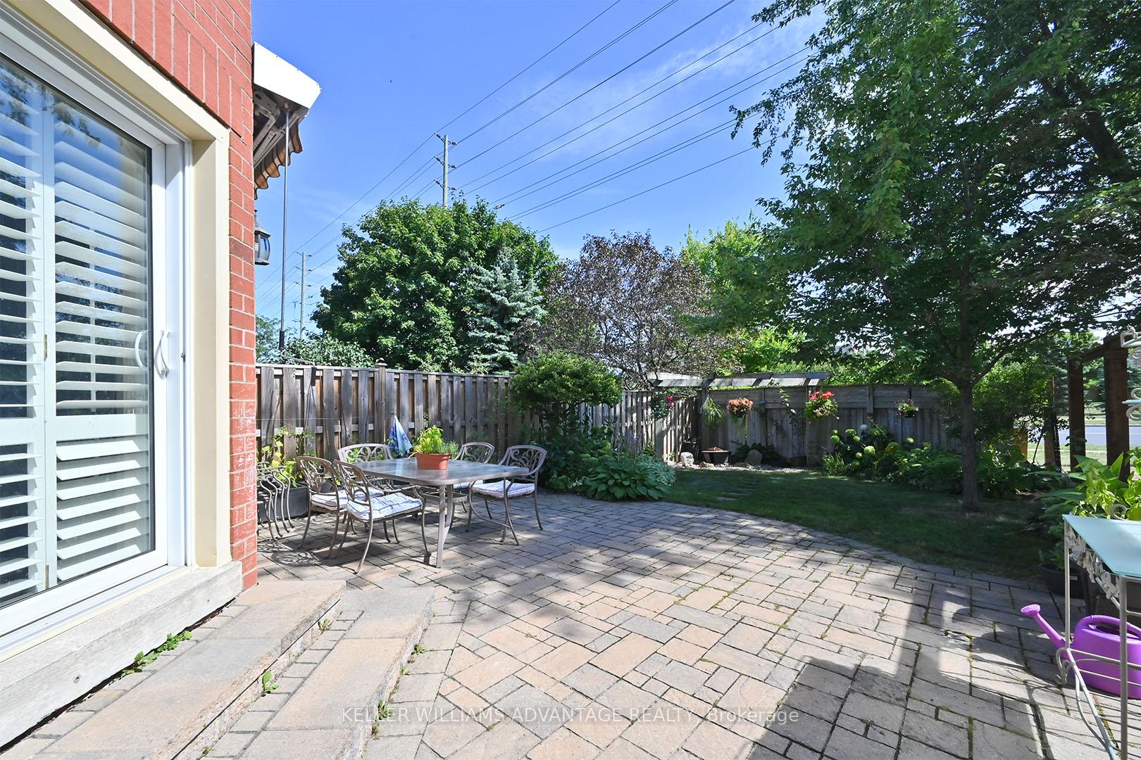 Photo 9 of 362 Pinnacle Trail, Aurora, Bayview Wellington — HOMEH
