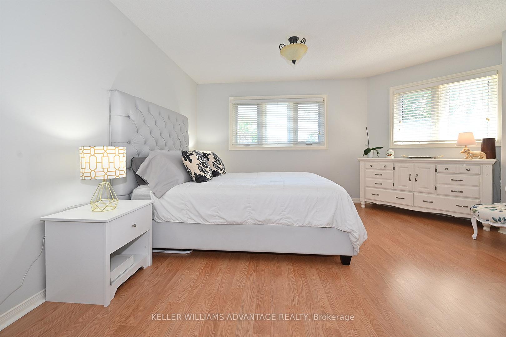 Photo 14 of 362 Pinnacle Trail, Aurora, Bayview Wellington — HOMEH