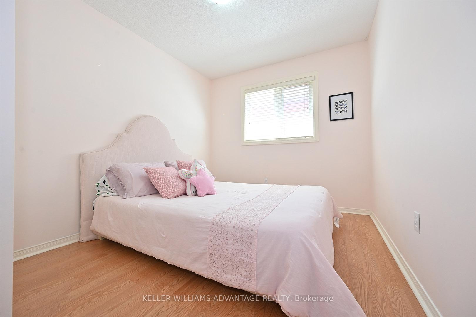 Photo 19 of 362 Pinnacle Trail, Aurora, Bayview Wellington — HOMEH