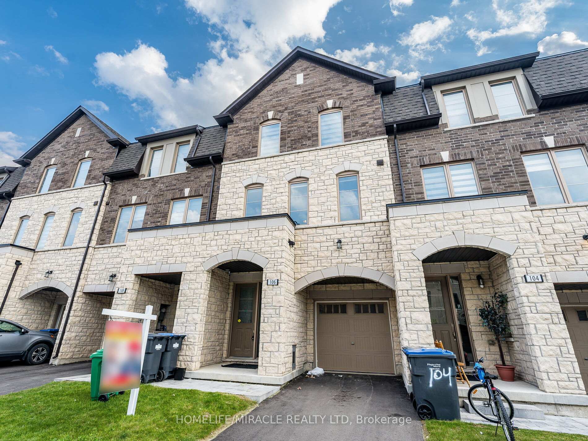Photo 3 of 106 Halliford Place, Brampton, Goreway Drive Corridor — HOMEH