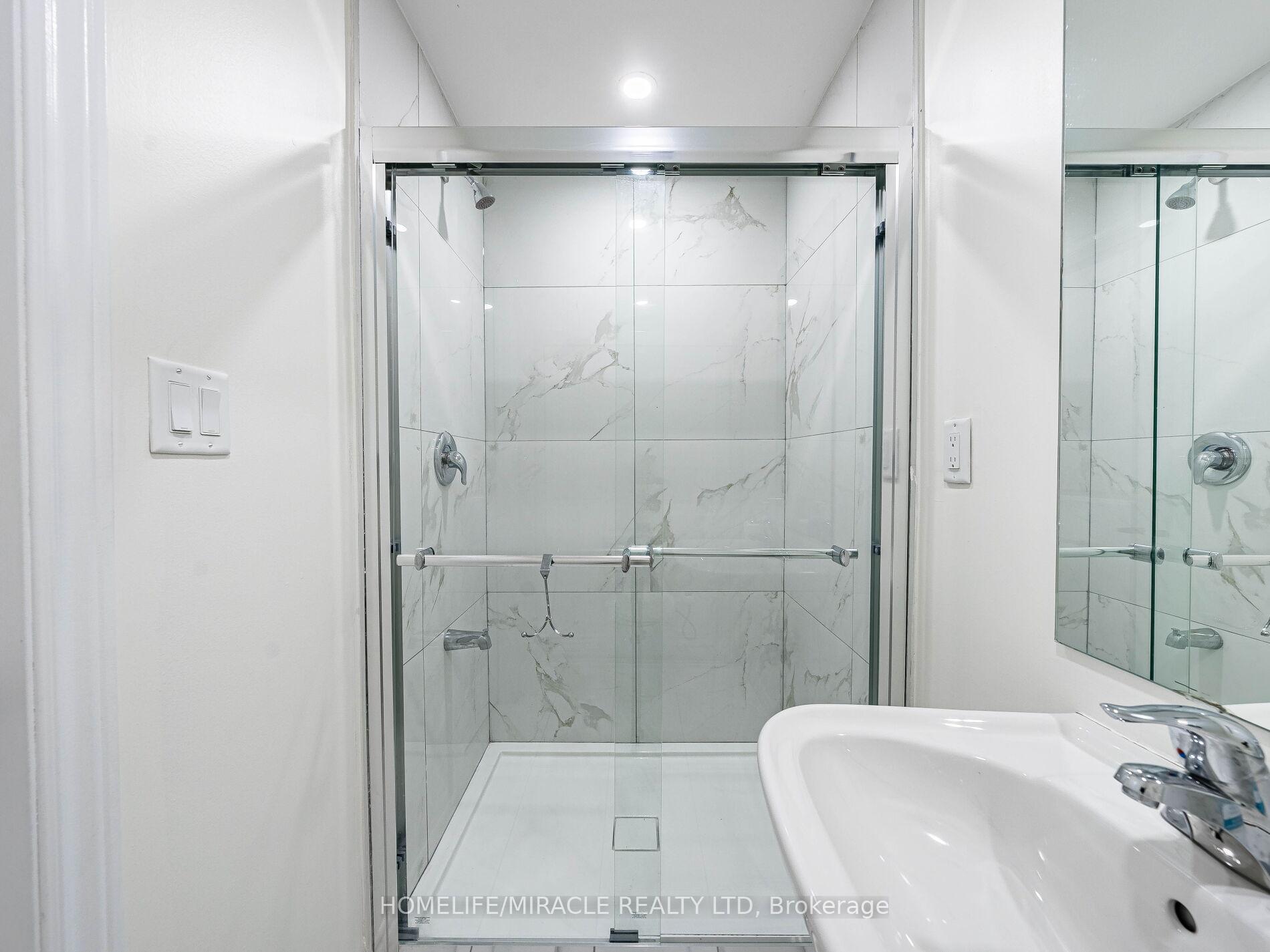 Photo 6 of 106 Halliford Place, Brampton, Goreway Drive Corridor — HOMEH
