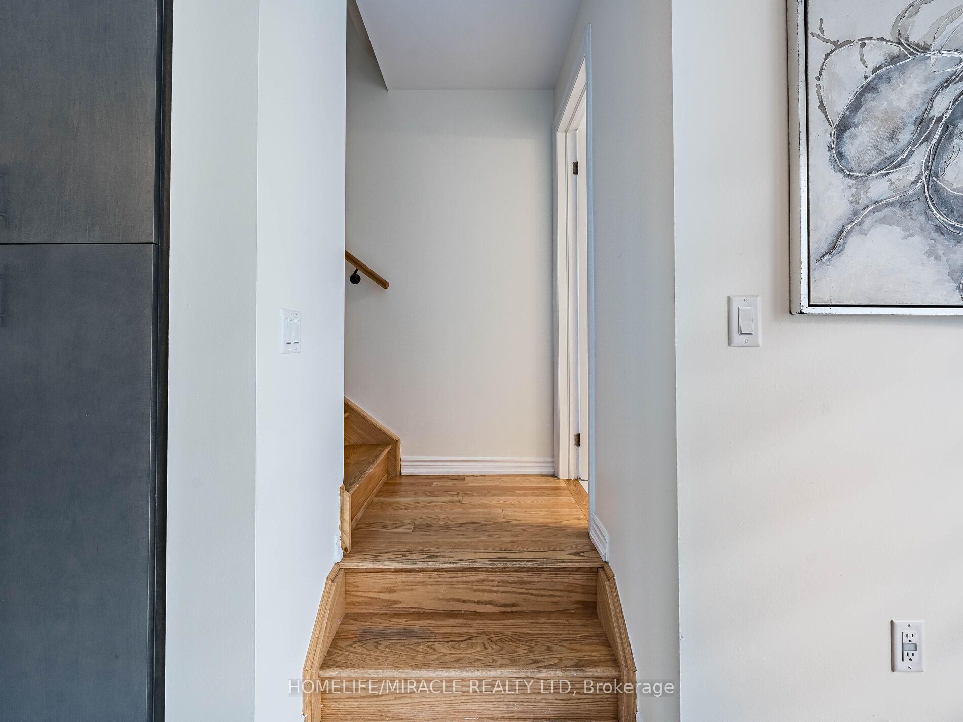 Photo 14 of 106 Halliford Place, Brampton, Goreway Drive Corridor — HOMEH