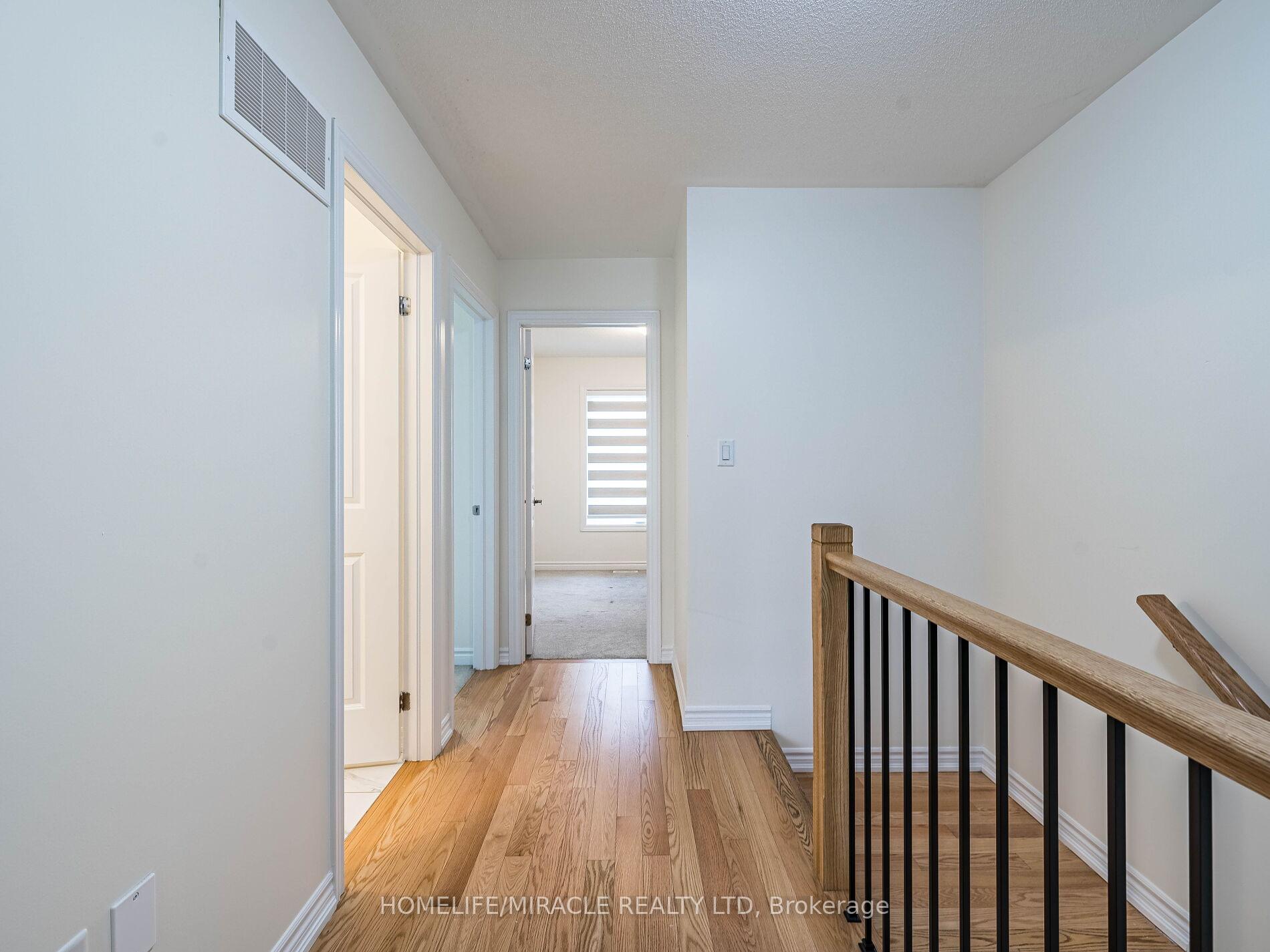 Photo 20 of 106 Halliford Place, Brampton, Goreway Drive Corridor — HOMEH