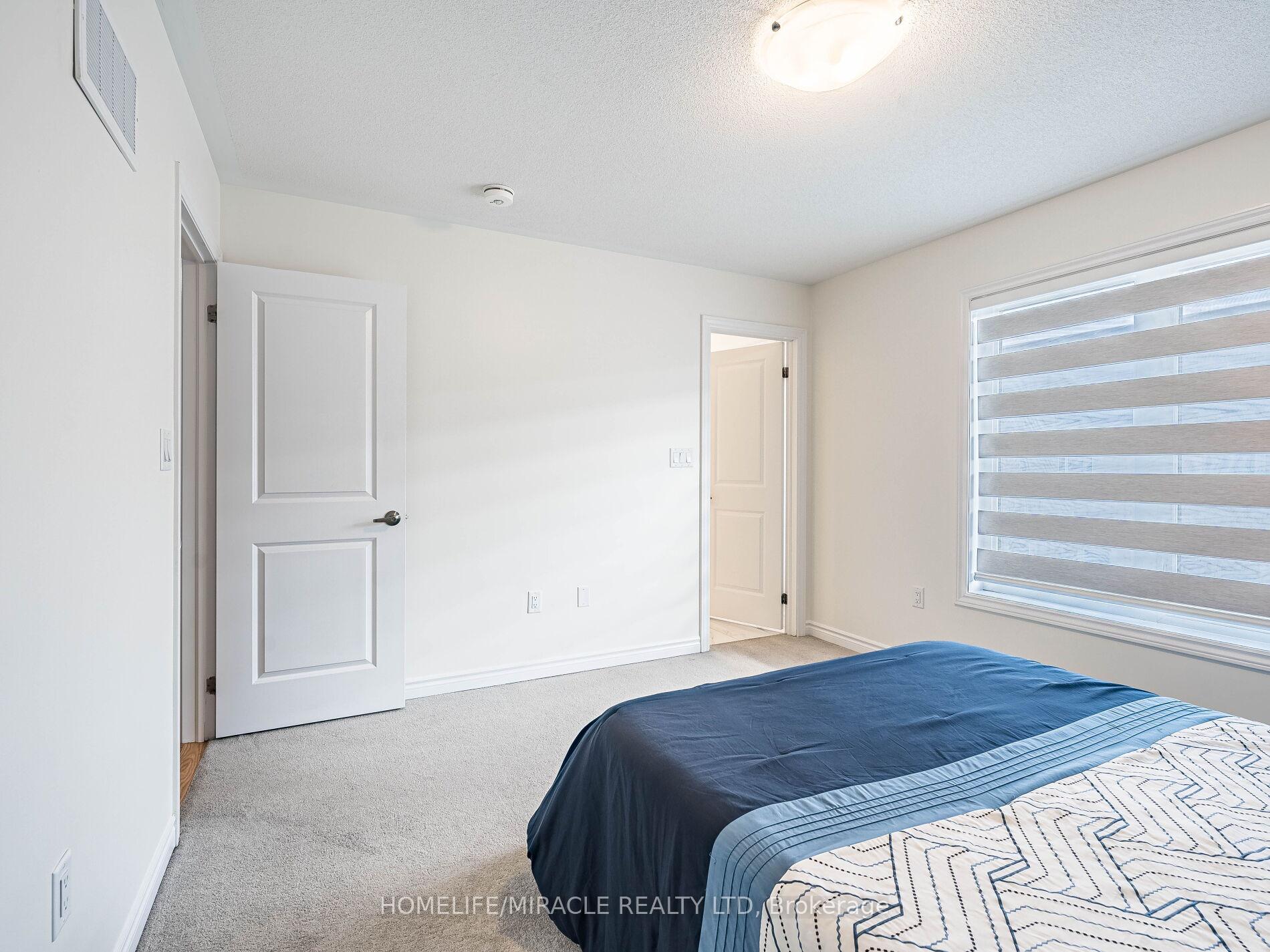 Photo 43 of 106 Halliford Place, Brampton, Goreway Drive Corridor — HOMEH
