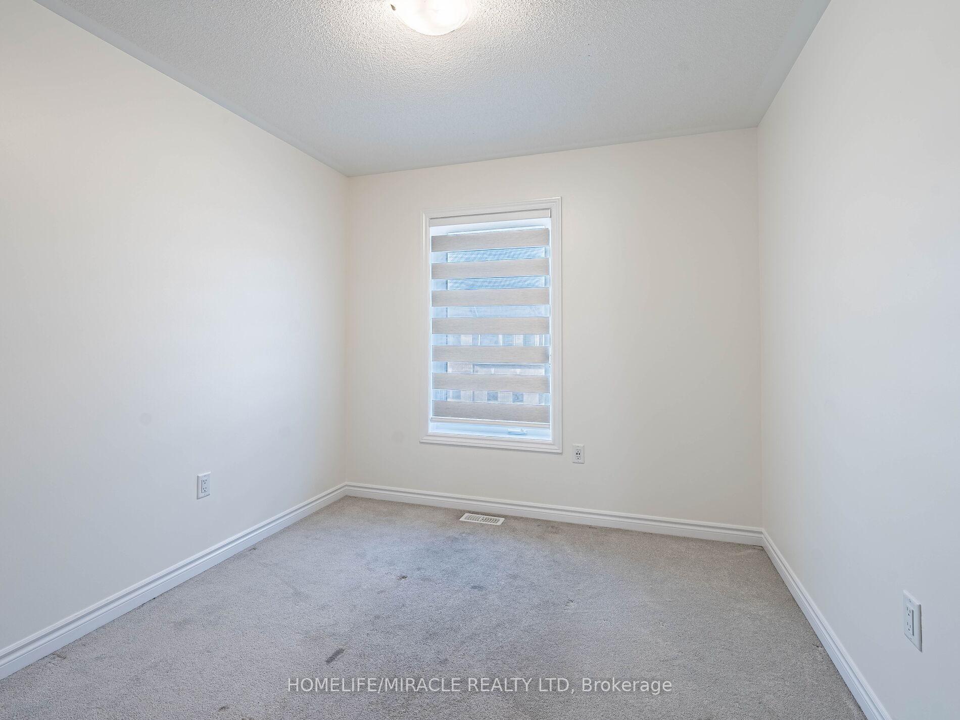 Photo 30 of 106 Halliford Place, Brampton, Goreway Drive Corridor — HOMEH