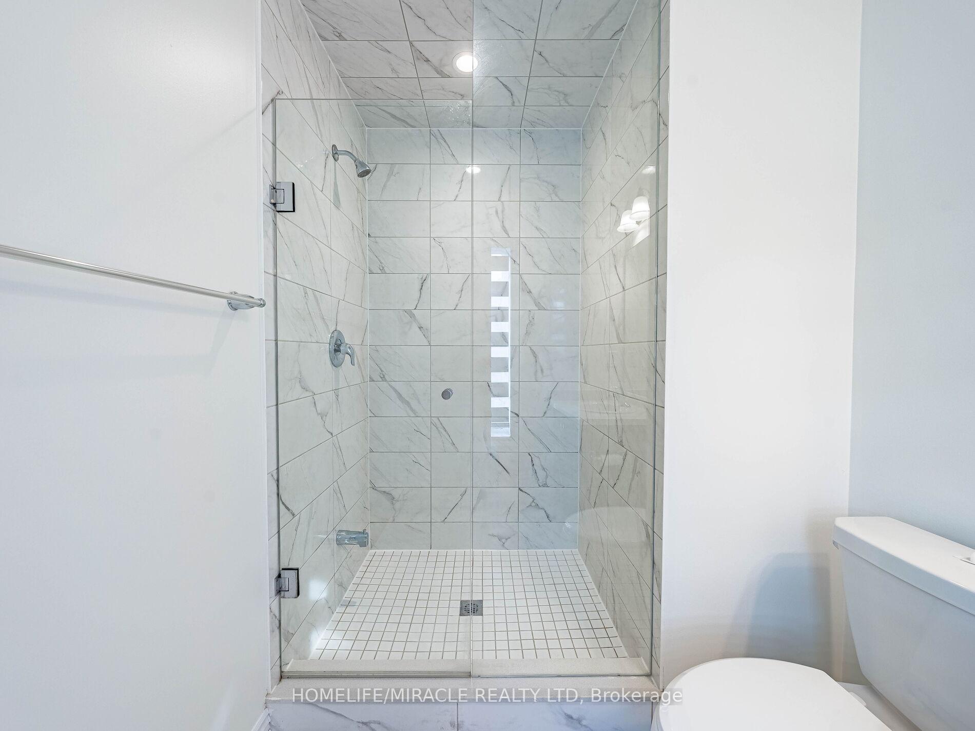 Photo 47 of 106 Halliford Place, Brampton, Goreway Drive Corridor — HOMEH