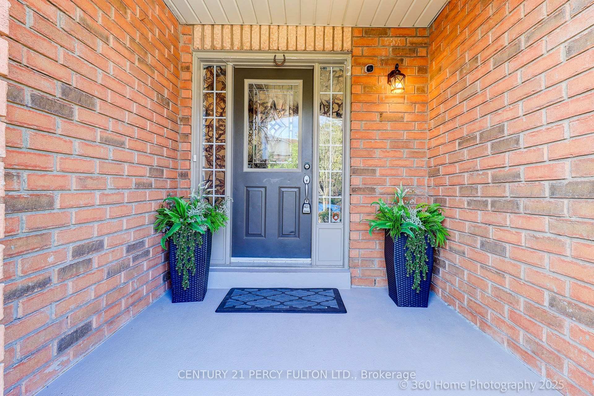 Photo 2 of 30 Marjoram Drive, Ajax, South East — HOMEH