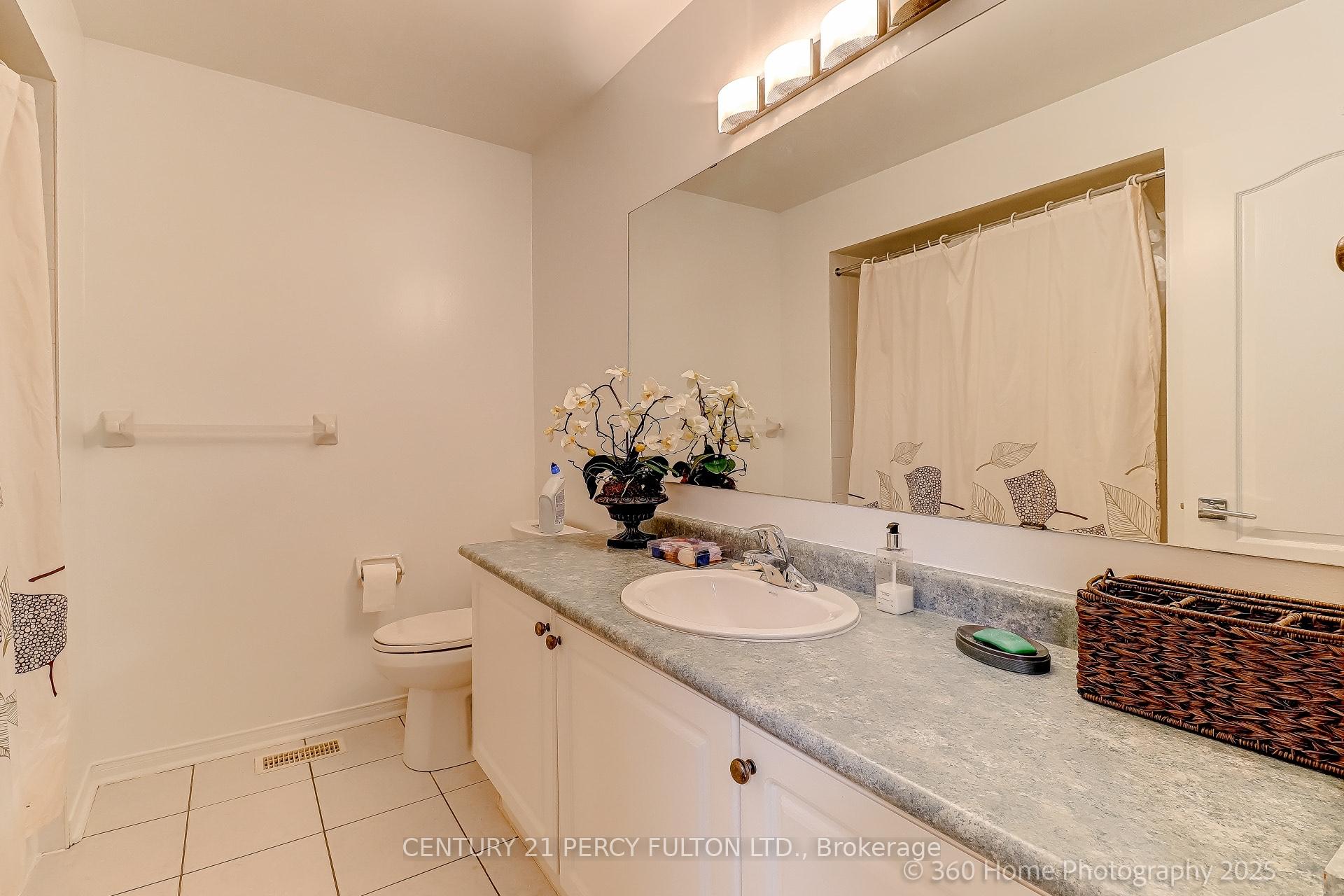 Photo 17 of 30 Marjoram Drive, Ajax, South East — HOMEH