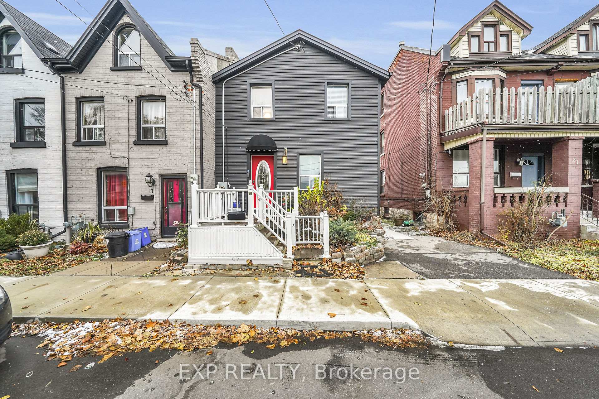 Photo 3 of 19 Railway Street, Hamilton, Central — HOMEH