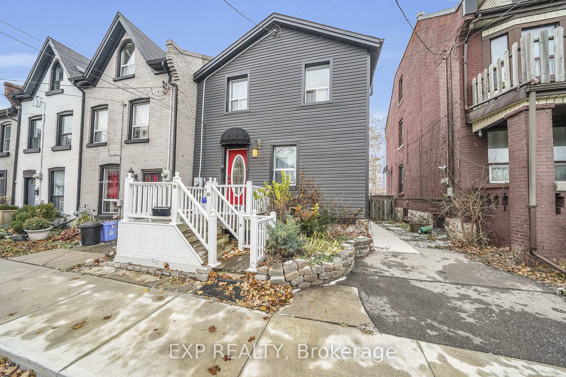 Photo 5 of 19 Railway Street, Hamilton, Central — HOMEH