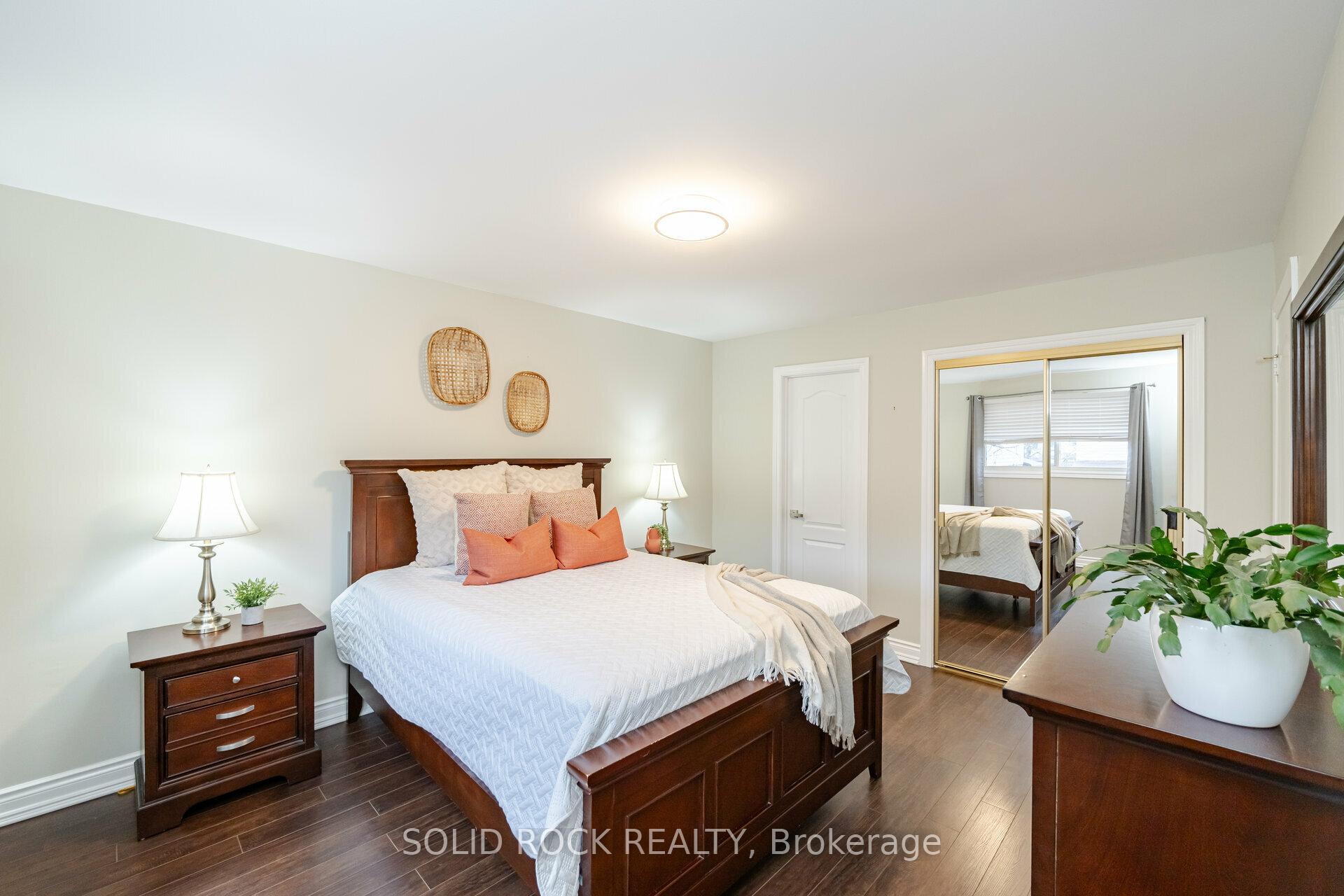Photo 9 of 30 Pleasantview Avenue, Brampton, Brampton West — HOMEH