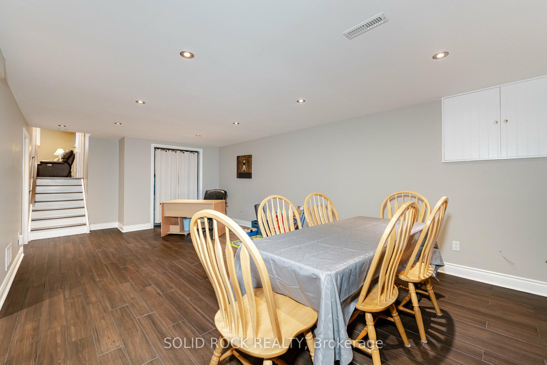 Photo 20 of 30 Pleasantview Avenue, Brampton, Brampton West — HOMEH