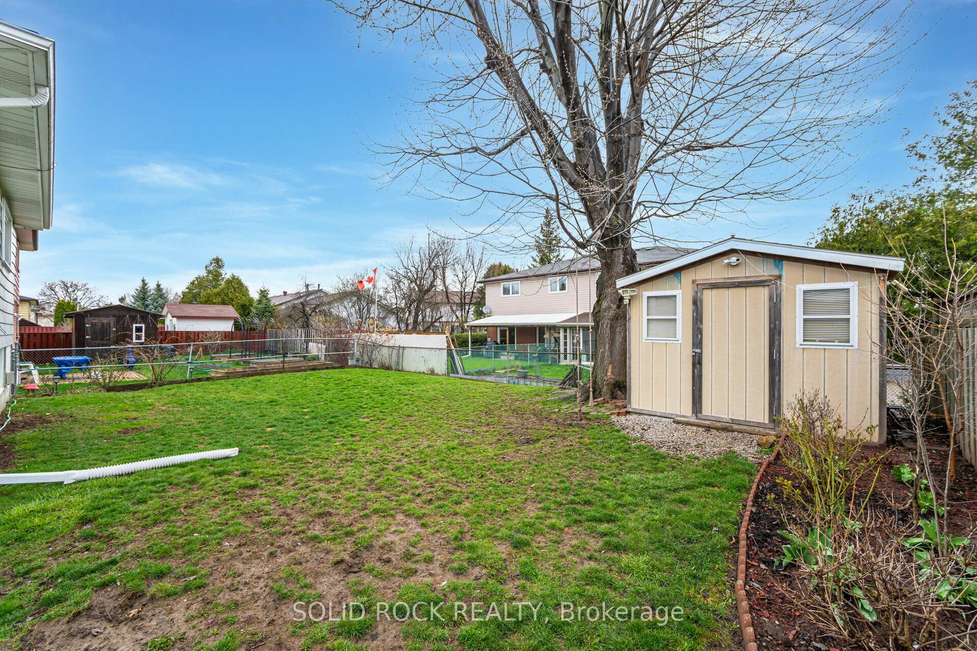 Photo 31 of 30 Pleasantview Avenue, Brampton, Brampton West — HOMEH