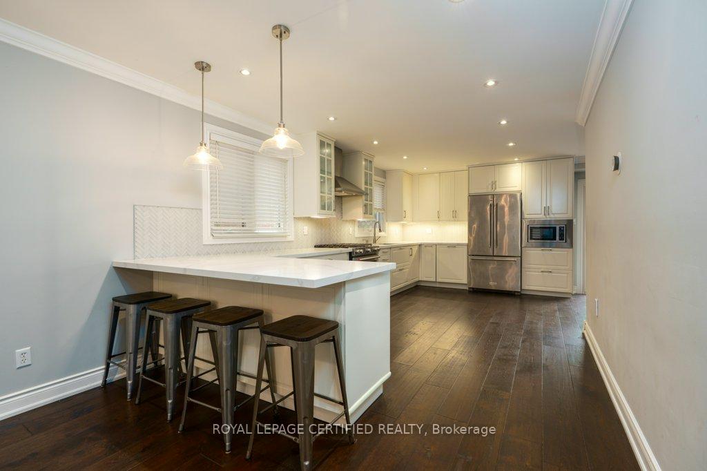 Photo 5 of 94 Reynier Drive, Brampton, Heart Lake East — HOMEH