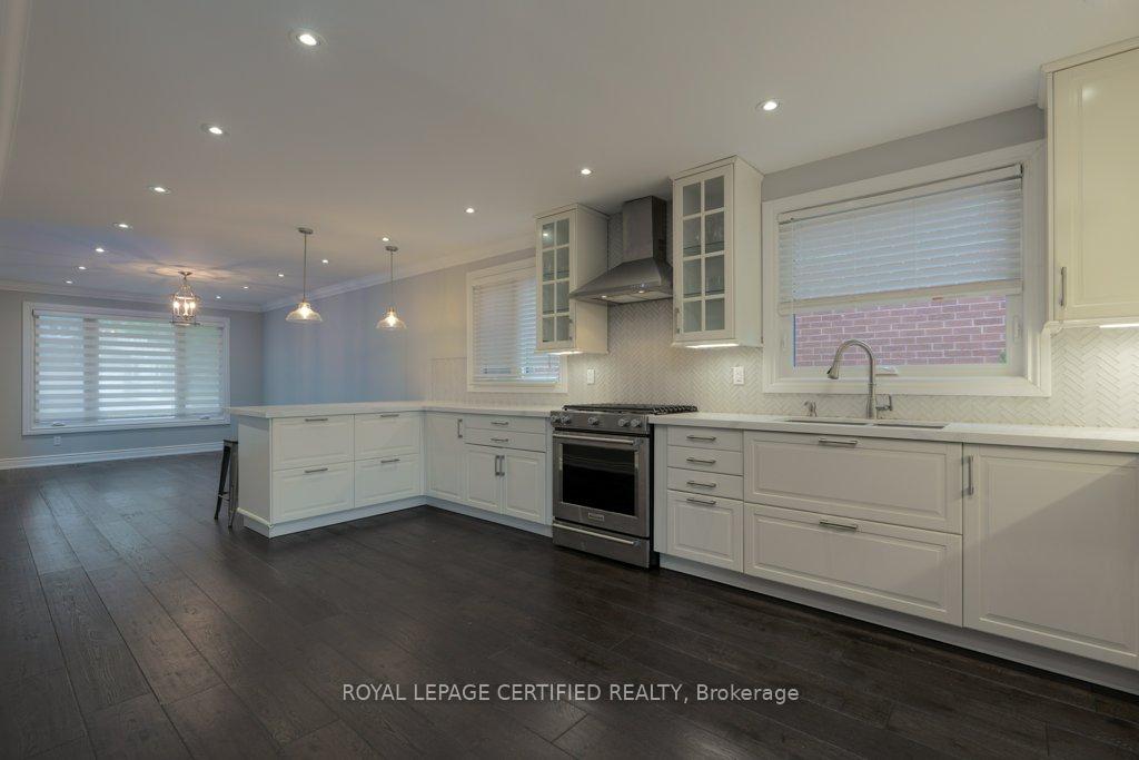 Photo 6 of 94 Reynier Drive, Brampton, Heart Lake East — HOMEH