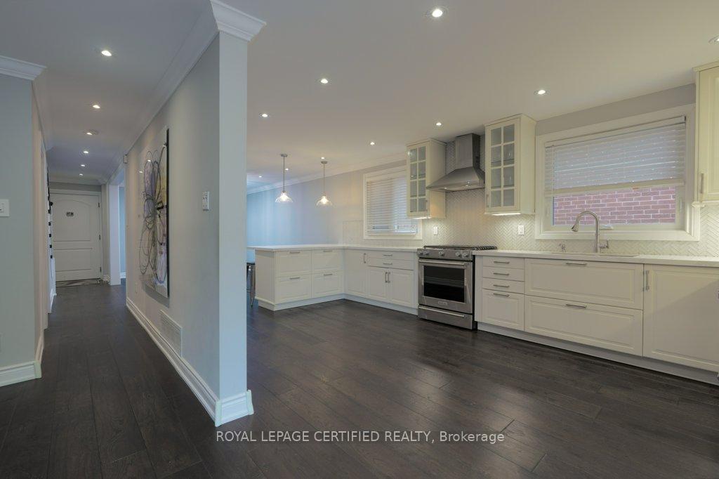Photo 8 of 94 Reynier Drive, Brampton, Heart Lake East — HOMEH